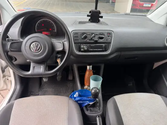 VOLKSWAGEN-UP-2014