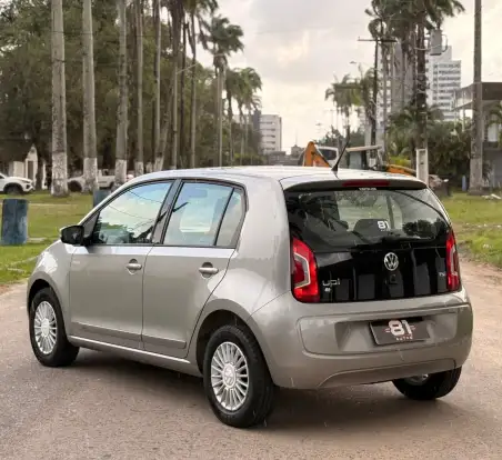 VOLKSWAGEN-UP-2016