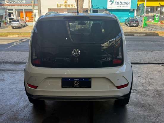 VOLKSWAGEN-UP-1.0 170 TSI TOTAL FLEX XTREME 4P MANUAL VOLKSWAGEN-UP-2019