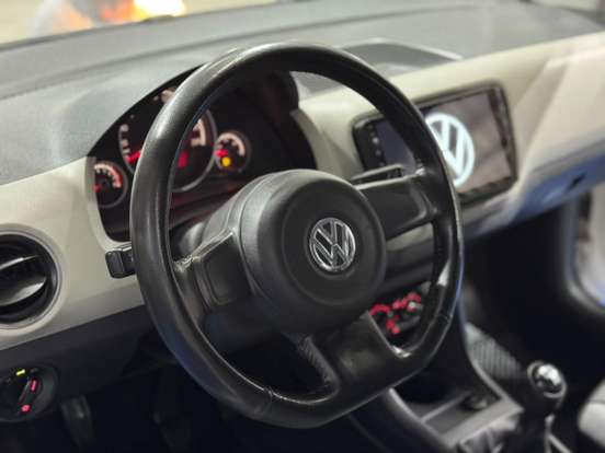 VOLKSWAGEN-UP-1.0 MPI MOVE UP 12V FLEX 2P MANUAL VOLKSWAGEN-UP-2015
