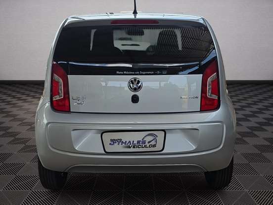 VOLKSWAGEN-UP-2015