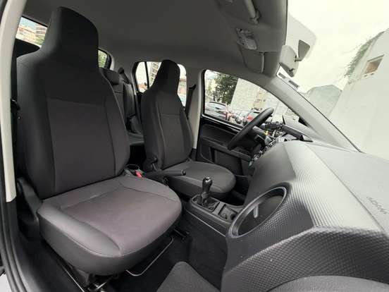 VOLKSWAGEN-UP-1.0 MPI TOTAL FLEX 4P MANUAL VOLKSWAGEN-UP-2019