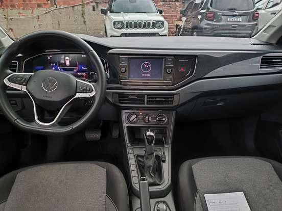 VOLKSWAGEN-VIRTUS-2023