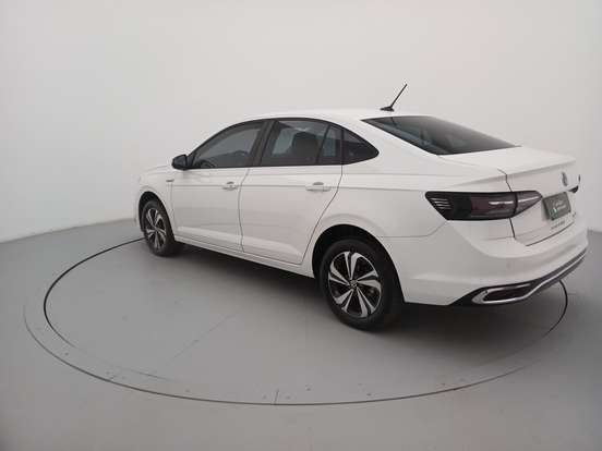VOLKSWAGEN-VIRTUS-2024