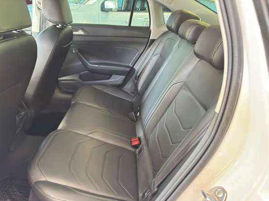 VOLKSWAGEN-VIRTUS-1.0 200 TSI COMFORTLINE AUTOMÁTICO VOLKSWAGEN-VIRTUS-2023