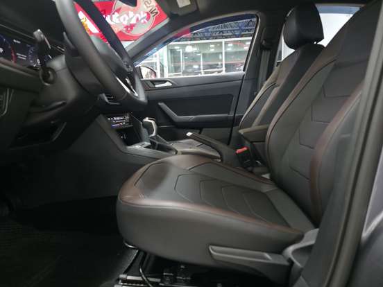 VOLKSWAGEN-VIRTUS-1.0 200 TSI HIGHLINE AUTOMÁTICO VOLKSWAGEN-VIRTUS-2026