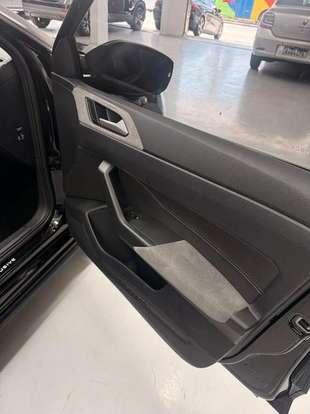 VOLKSWAGEN-VIRTUS-1.4 250 TSI EXCLUSIVE AUTOMÁTICO VOLKSWAGEN-VIRTUS-2025