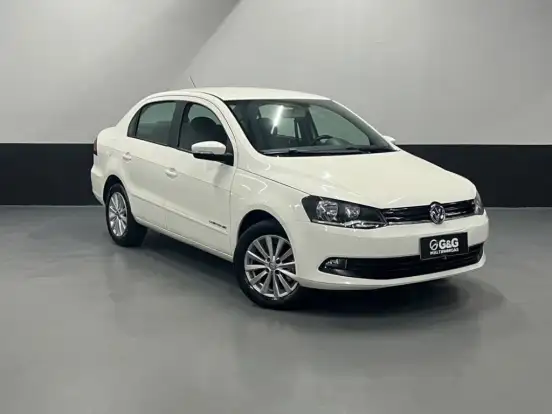 VOLKSWAGEN-VOYAGE-1.0 MI COMFORTLINE 8V FLEX 4P MANUAL VOLKSWAGEN-VOYAGE-2015
