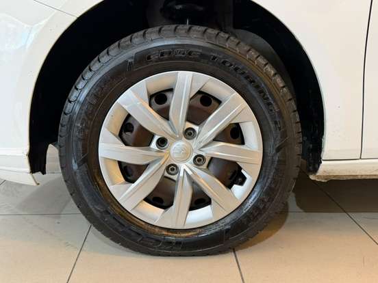 VOLKSWAGEN-VOYAGE-1.0 12V MPI TOTALFLEX 4P MANUAL VOLKSWAGEN-VOYAGE-2021