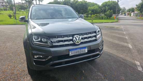 VOLKSWAGEN-AMAROK-2021