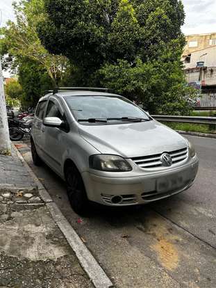 VOLKSWAGEN-FOX-2005