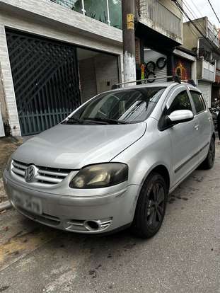 VOLKSWAGEN-FOX-2005
