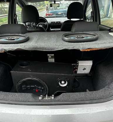VOLKSWAGEN-FOX-2005