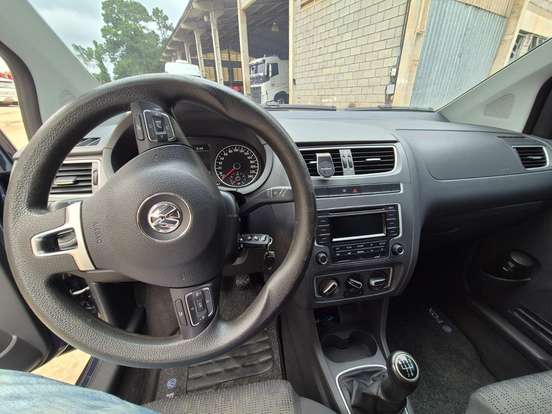 VOLKSWAGEN-FOX-1.6 MI 8V FLEX 4P MANUAL VOLKSWAGEN-FOX-2014