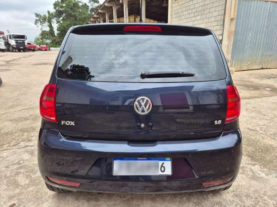 VOLKSWAGEN-FOX-2014