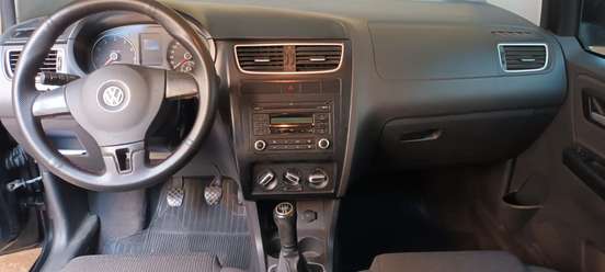VOLKSWAGEN-FOX-2013