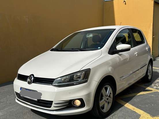 VOLKSWAGEN-FOX-1.6 MSI HIGHLINE 16V FLEX 4P MANUAL VOLKSWAGEN-FOX-2015