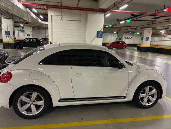 VOLKSWAGEN-FUSCA-2012