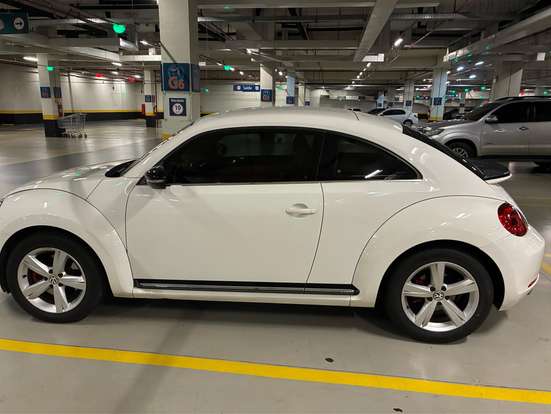 VOLKSWAGEN-FUSCA-2012