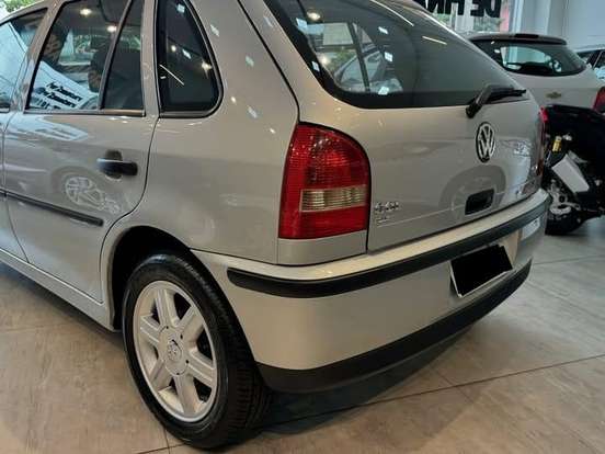 VOLKSWAGEN-GOL-1.0 MI 16V GASOLINA 4P MANUAL G.III VOLKSWAGEN-GOL-2001