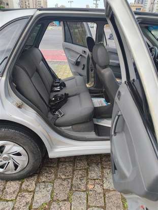 VOLKSWAGEN-GOL-2006