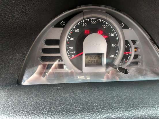 VOLKSWAGEN-GOL-2006