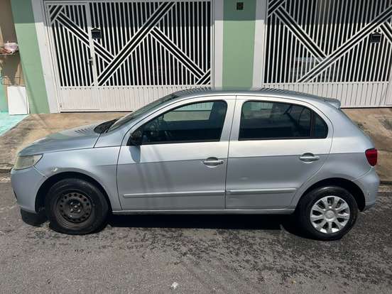 VOLKSWAGEN-GOL-2009