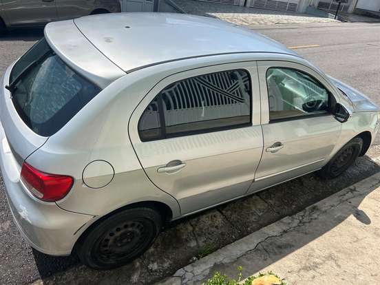 VOLKSWAGEN-GOL-2009