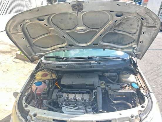 VOLKSWAGEN-GOL-2009
