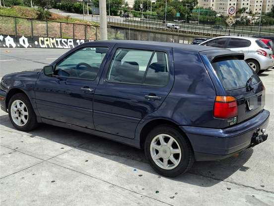 VOLKSWAGEN-GOLF-2.0 MI GLX 8V GASOLINA 4P MANUAL VOLKSWAGEN-GOLF-1996