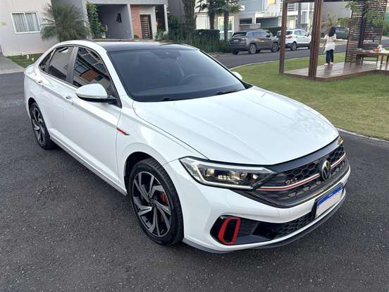 VOLKSWAGEN-JETTA-2023