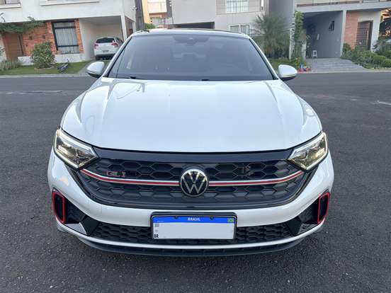 VOLKSWAGEN-JETTA-2023