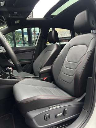 VOLKSWAGEN-JETTA-2025