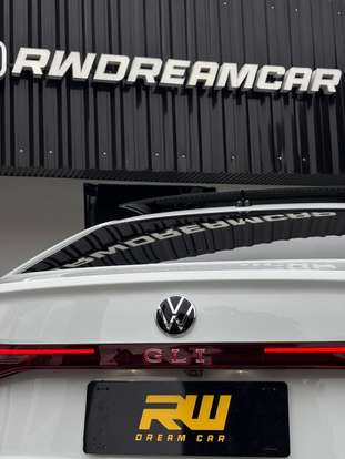 VOLKSWAGEN-JETTA-2025