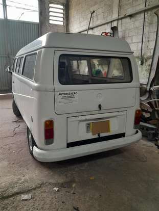 VOLKSWAGEN-KOMBI-2006