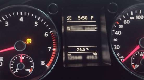 VOLKSWAGEN-PASSAT-2012