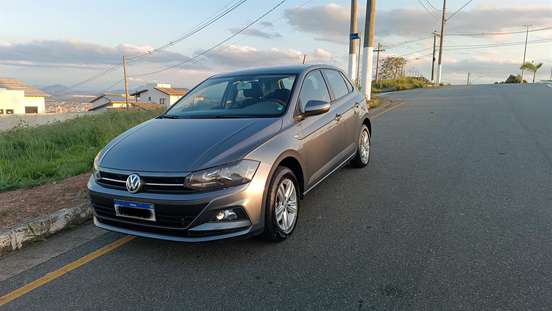 VOLKSWAGEN-POLO-2018