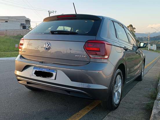 VOLKSWAGEN-POLO-1.0 200 TSI COMFORTLINE AUTOMÁTICO VOLKSWAGEN-POLO-2018
