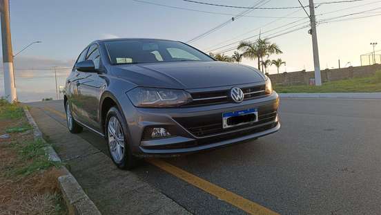 VOLKSWAGEN-POLO-2018