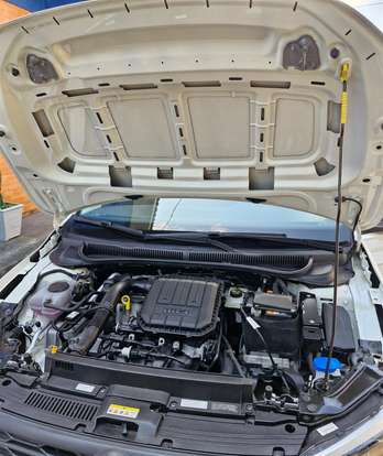 VOLKSWAGEN-POLO-2024