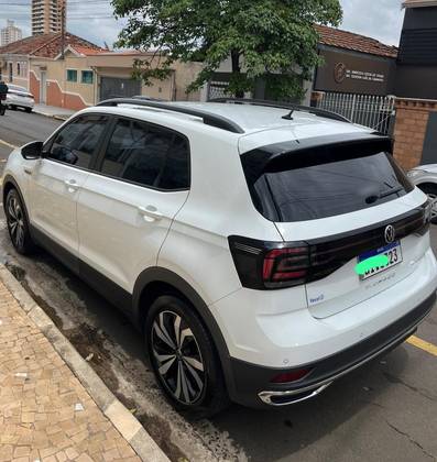 VOLKSWAGEN T-CROSS 1.0 200 TSI TOTAL FLEX AUTOMÁTICO
