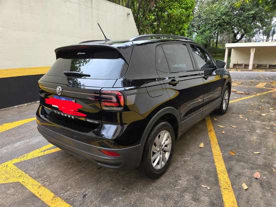 VOLKSWAGEN-T-CROSS-2020