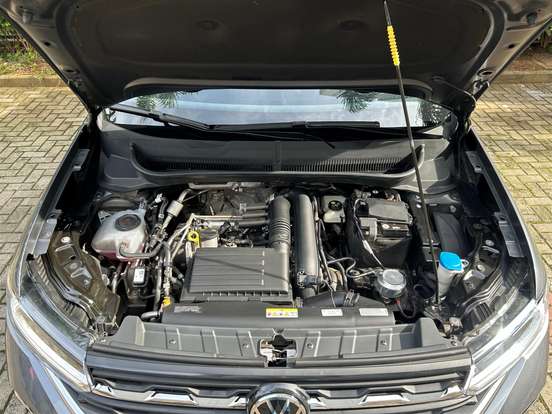 VOLKSWAGEN-T-CROSS-2024