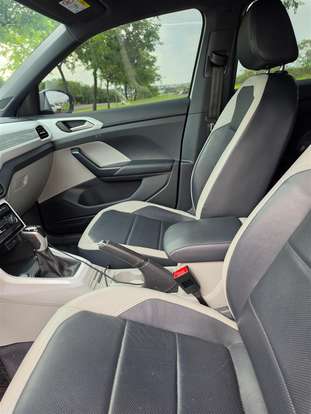 VOLKSWAGEN-T-CROSS-2020