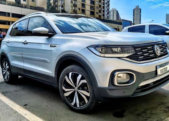 VOLKSWAGEN-T-CROSS-2021