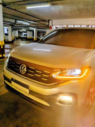 VOLKSWAGEN-T-CROSS-2021