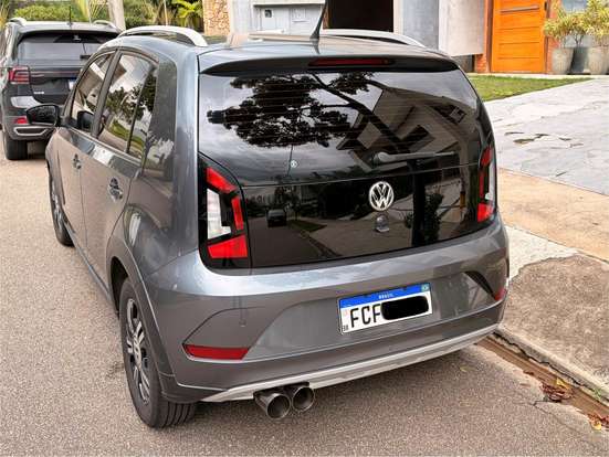 VOLKSWAGEN-UP-1.0 170 TSI TOTAL FLEX XTREME 4P MANUAL VOLKSWAGEN-UP-2019