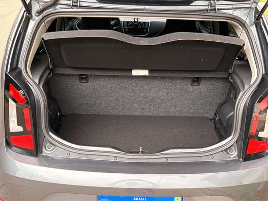 VOLKSWAGEN-UP-1.0 170 TSI TOTAL FLEX XTREME 4P MANUAL VOLKSWAGEN-UP-2019