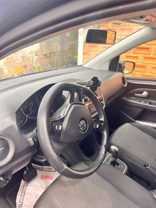 VOLKSWAGEN-UP-2018