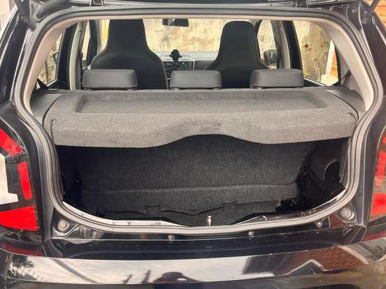 VOLKSWAGEN-UP-1.0 MPI MOVE UP 12V FLEX 4P AUTOMATIZADO VOLKSWAGEN-UP-2018